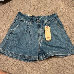 Levi Jean shorts, high waisted, size 9 (29), non stretch, mom shorts